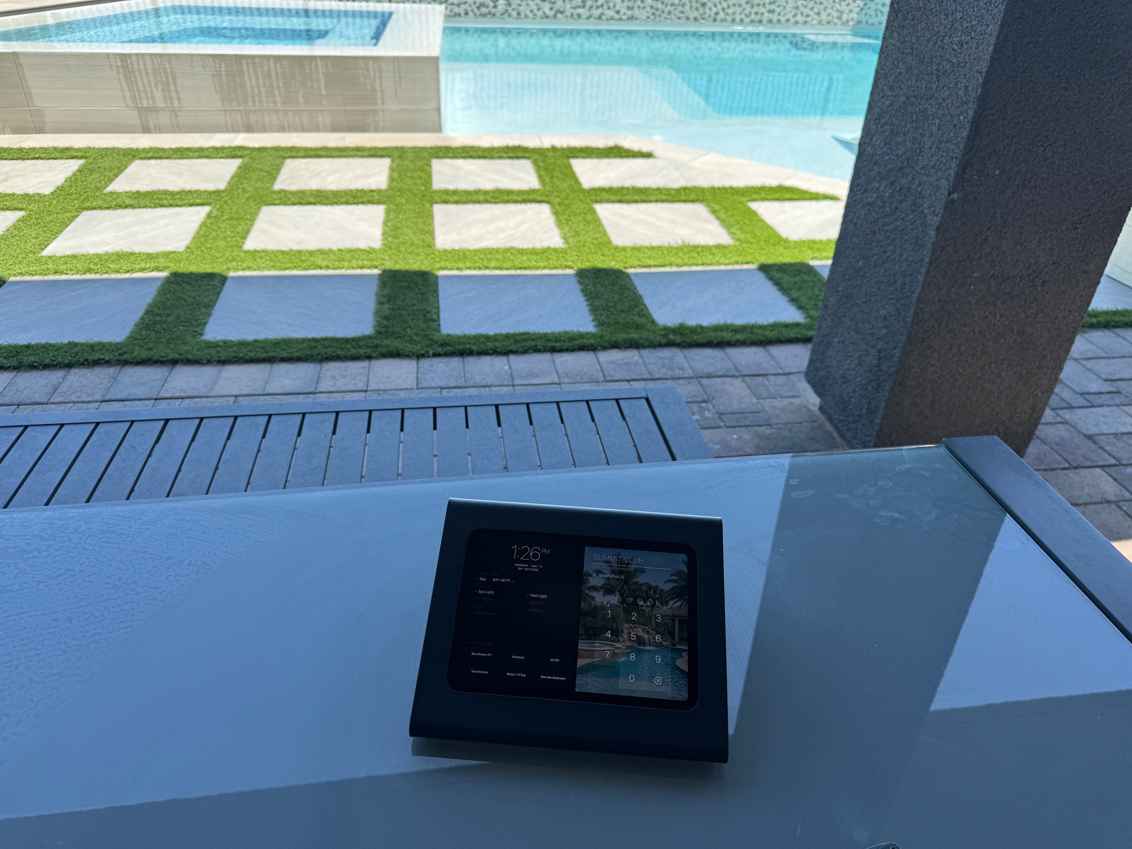 Smart Pool Kiosk - Mini - Table